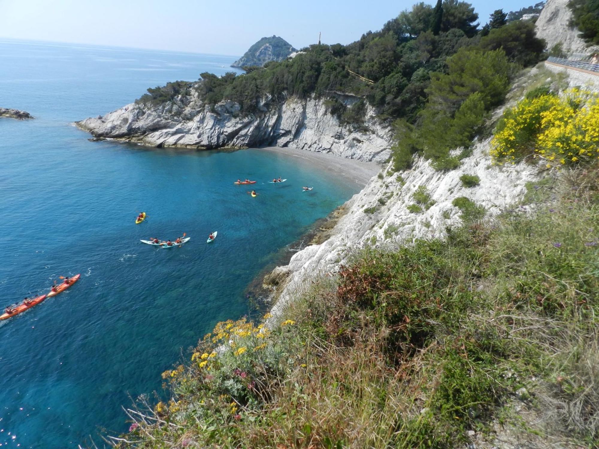 Il Giardino Sull'Isola - Appartamento - Bergeggi Buitenkant foto