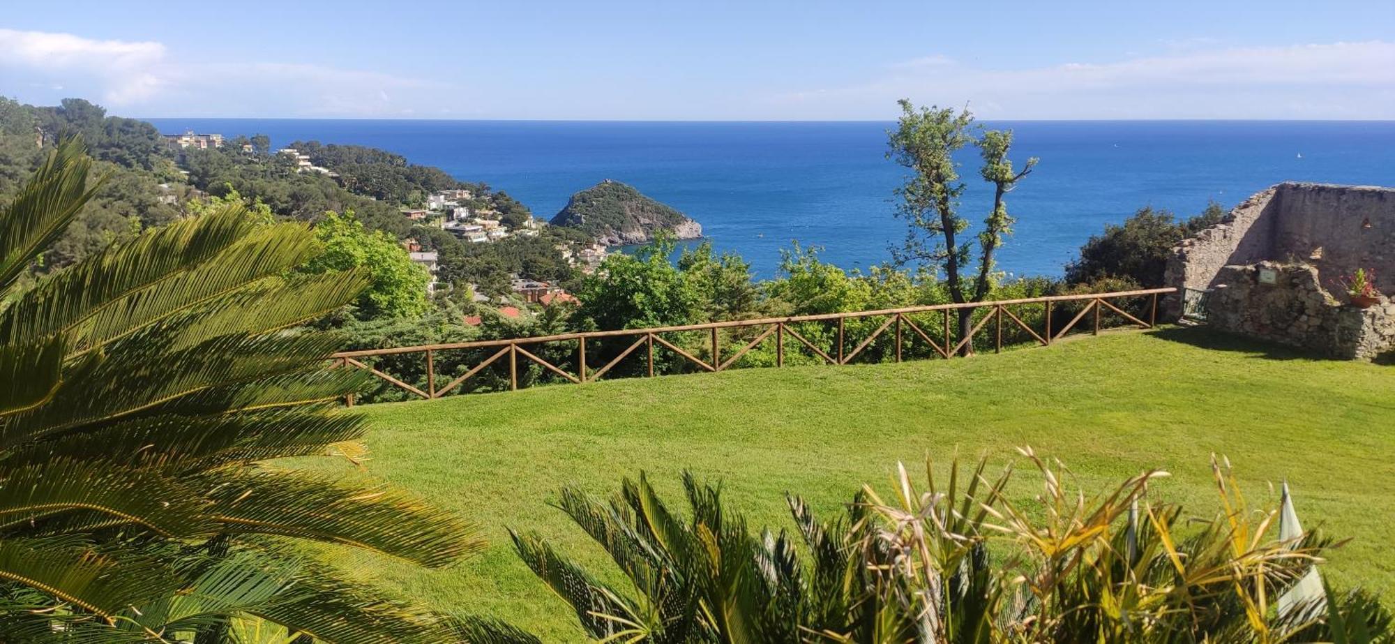 Il Giardino Sull'Isola - Appartamento - Bergeggi Buitenkant foto